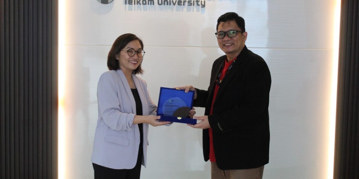 S1 Sistem Informasi Telkom University Jalin Kolaborasi Strategis dengan PT Computrade Technology International (CTI Group)