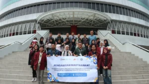 Pelatihan Peningkatan Nilai Jual Produk Melalui Ide Inovatif Kemasan Berbasis Design Thinking Bagi Siswa Madrasah Aliyah Ibnu Sina Soreang