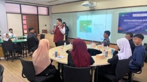 Dosen dan Mahasiswa S1 Sistem Informasi Telkom University Gelar Pelatihan Design Thinking bagi Panti Asuhan Tunas Melati